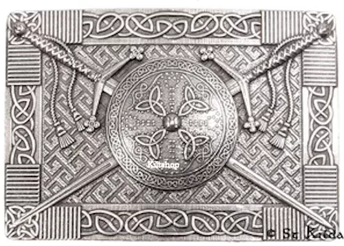 Buckle Claymore and Targe